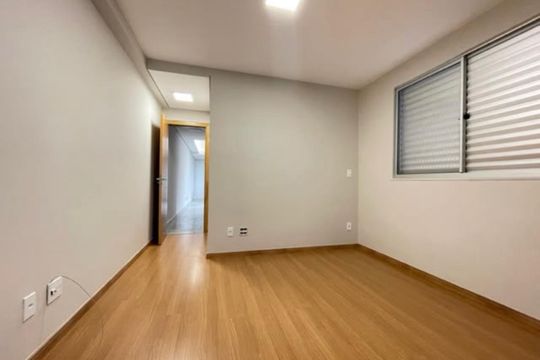 Apartamento à venda com 2 quartos, 60m² em Serra, Belo Horizonte