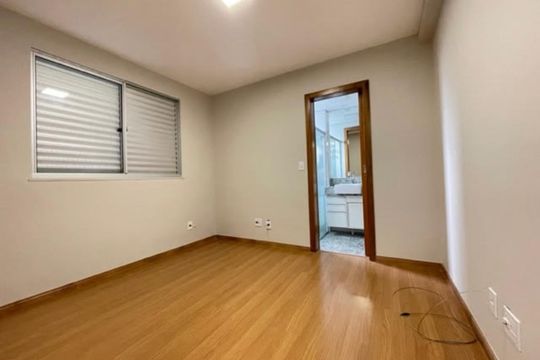 Quarto de apartamento à venda com 2 quartos, 60m² em Serra, Belo Horizonte