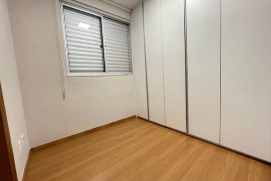 Quarto  de apartamento à venda com 2 quartos, 60m² em Serra, Belo Horizonte