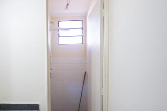 Banheiro de apartamento para alugar com 3 quartos, 80m² em Serrano, Belo Horizonte