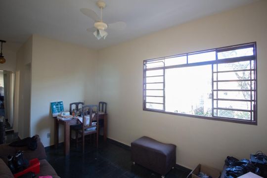Apartamento para alugar com 3 quartos, 80m² em Serrano, Belo Horizonte