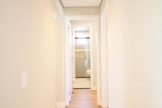 Corredor de apartamento à venda com 3 quartos, 138m² em Vila Andrade, São Paulo