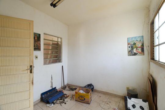 Quarto de Serviço de casa para alugar com 3 quartos, 120m² em São Cristóvão, Belo Horizonte
