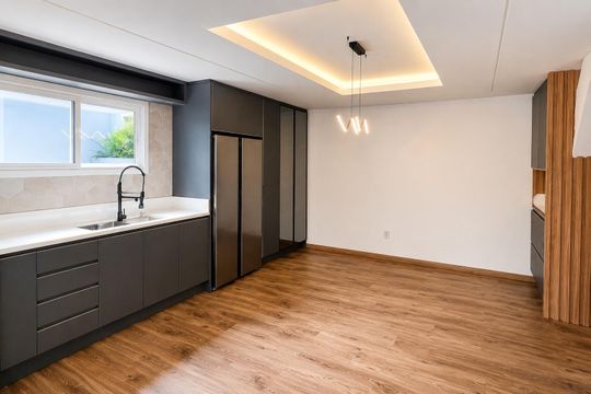 Cozinha de casa para alugar com 3 quartos, 300m² em Parque da Matriz, Cachoeirinha