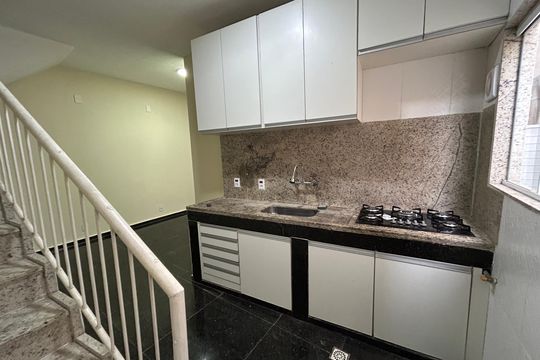 Cozinha de casa para alugar com 2 quartos, 200m² em Vila Valqueire, Rio de Janeiro