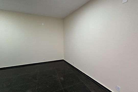 Sala de casa para alugar com 2 quartos, 200m² em Vila Valqueire, Rio de Janeiro