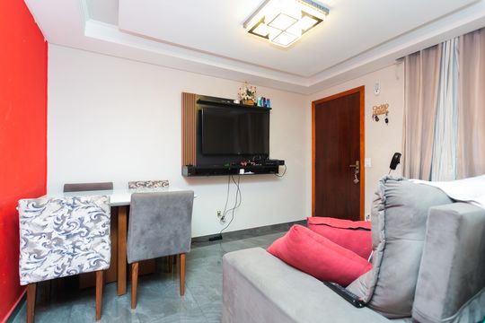 Apartamento para alugar com 2 quartos, 52m² em Jardim Laura, Ferraz de Vasconcelos