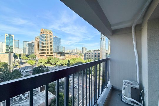 Sacada  de kitnet/studio para alugar com 1 quarto, 24m² em Vila Cordeiro, São Paulo