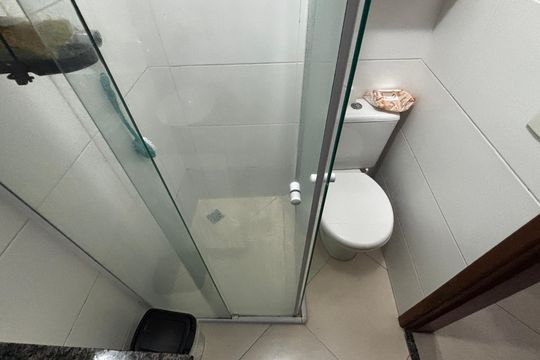 Banheiro de apartamento à venda com 2 quartos, 40m² em Parque Novo Oratório, Santo André