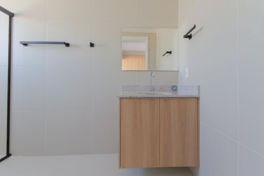 Banheiro de kitnet/studio para alugar com 1 quarto, 32m² em Ipiranga, São Paulo