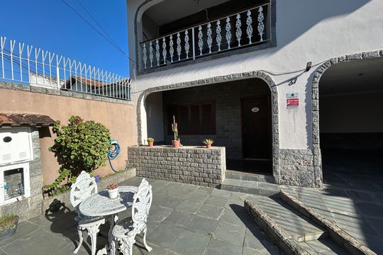 Área comum de casa à venda com 3 quartos, 290m² em Praça Seca, Rio de Janeiro