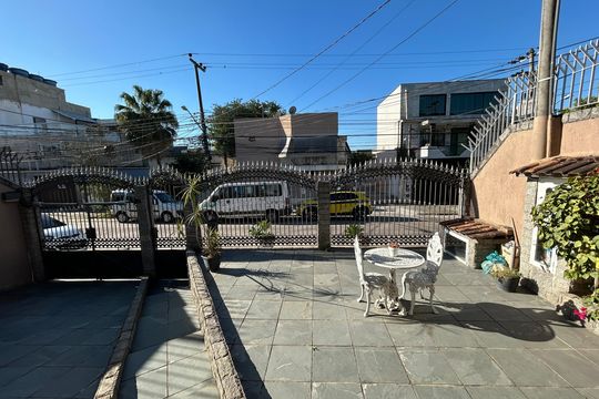 Área comum de casa à venda com 3 quartos, 290m² em Praça Seca, Rio de Janeiro