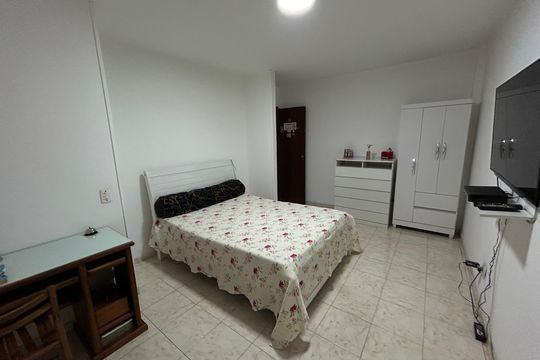 Quarto 1 de casa à venda com 3 quartos, 290m² em Praça Seca, Rio de Janeiro