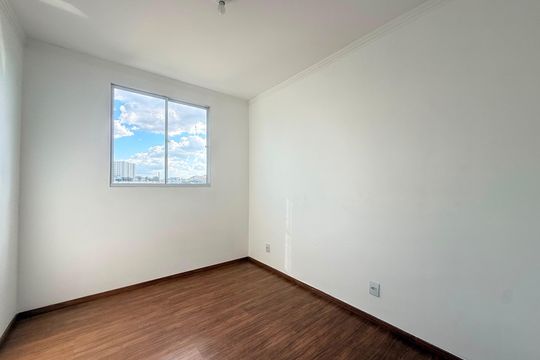 Quarto 1  de apartamento para alugar com 2 quartos, 47m² em Estoril, Belo Horizonte