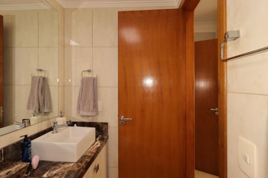 Banheiro da Suíte 1 de apartamento à venda com 3 quartos, 78m² em Campestre, Santo André