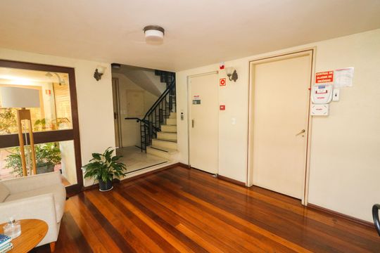 Área comum - Hall de entrada de apartamento à venda com 3 quartos, 126m² em Menino Deus, Porto Alegre