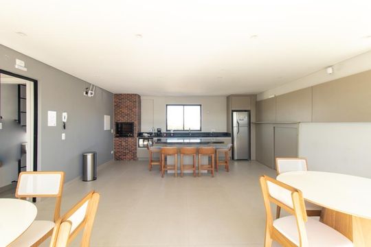 Área comum de kitnet/studio para alugar com 1 quarto, 23m² em Novo Mundo, Curitiba