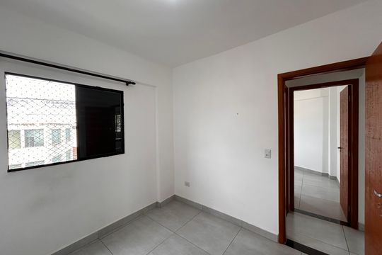 Quarto 1 de apartamento para alugar com 2 quartos, 46m² em Vila Gea, São Paulo