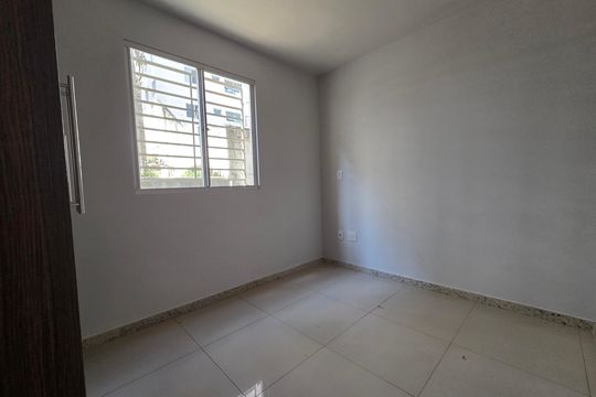 Quarto de apartamento à venda com 2 quartos, 57m² em Manacás, Belo Horizonte