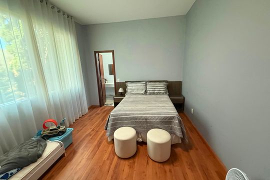 quarto 1 de casa de condomínio para alugar com 5 quartos, 300m² em Retiro do Chale, Brumadinho
