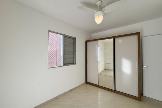 Quarto 2 de apartamento para alugar com 2 quartos, 54m² em Jardim Colonial, São Bernardo do Campo