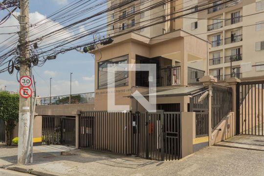 Fachada de apartamento para alugar com 2 quartos, 54m² em Jardim Colonial, São Bernardo do Campo