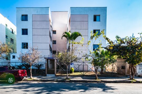 Fachada de apartamento à venda com 2 quartos, 50m² em Dom Silverio, Belo Horizonte