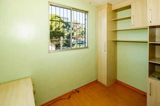 Quarto 2 de apartamento à venda com 2 quartos, 50m² em Dom Silverio, Belo Horizonte
