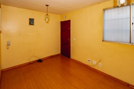 Sala de apartamento à venda com 2 quartos, 50m² em Dom Silverio, Belo Horizonte