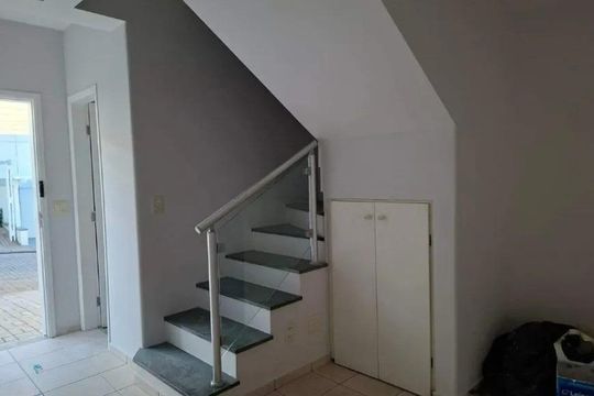 Sala de casa de condomínio para alugar com 3 quartos, 120m² em Jardim Bom Retiro, Campinas