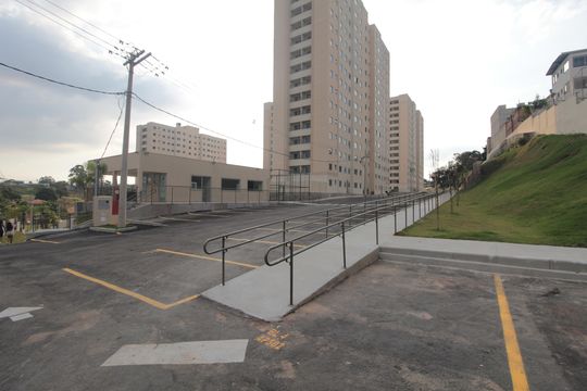 Garagem de apartamento à venda com 2 quartos, 45m² em Braúnas, Belo Horizonte