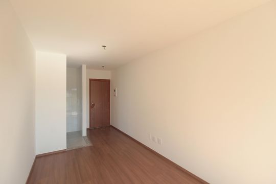 Sala de apartamento à venda com 2 quartos, 45m² em Braúnas, Belo Horizonte