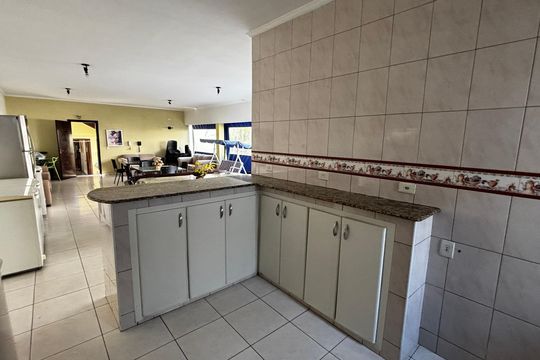 Área comum de casa para alugar com 4 quartos, 580m² em Vila Homero Thon, Santo André
