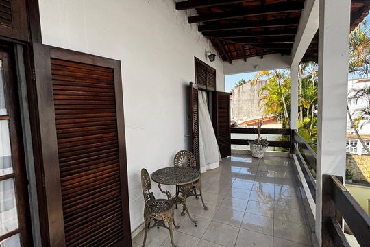 Varanda da Suíte 1 de casa para alugar com 4 quartos, 580m² em Vila Homero Thon, Santo André