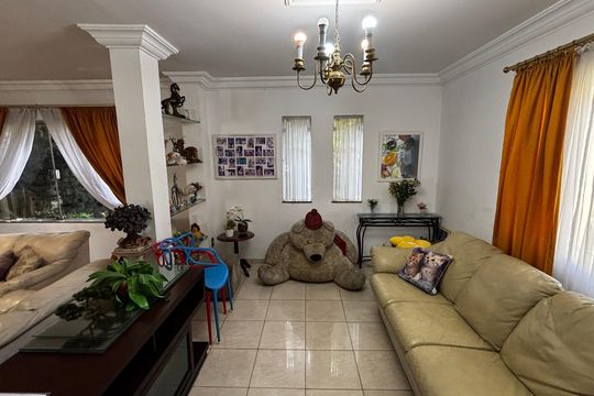 Sala de casa para alugar com 4 quartos, 580m² em Vila Homero Thon, Santo André
