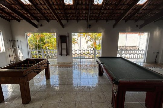 Área comum de casa à venda com 4 quartos, 580m² em Vila Homero Thon, Santo André
