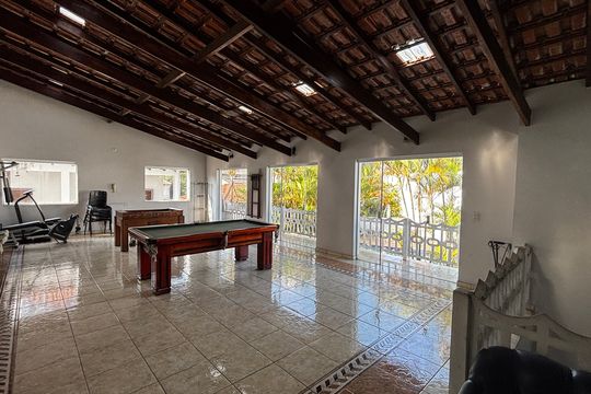 Área comum de casa à venda com 4 quartos, 580m² em Vila Homero Thon, Santo André