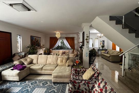 Casa à venda com 4 quartos, 580m² em Vila Homero Thon, Santo André