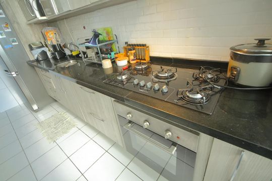 Cozinha  de apartamento à venda com 2 quartos, 81m² em Jardim Independencia, São Bernardo do Campo