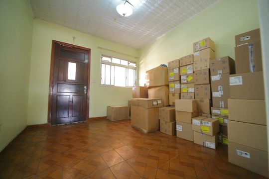 Sala de casa à venda com 2 quartos, 151m² em Jardim Calux, São Bernardo do Campo