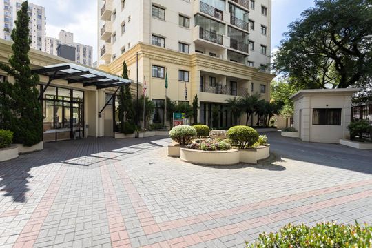 Fachada de apartamento à venda com 2 quartos, 50m² em Vila Olímpia, São Paulo
