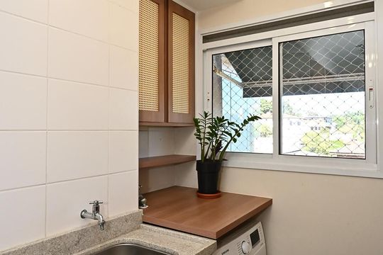 Área de Serviço de apartamento para alugar com 1 quarto, 90m² em Morumbi, São Paulo