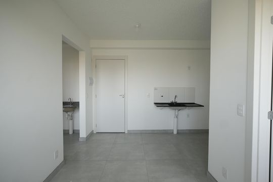 Sala de apartamento para alugar com 2 quartos, 35m² em Santa Maria, Santo André