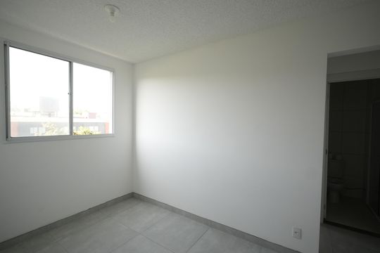 Sala de apartamento para alugar com 2 quartos, 35m² em Santa Maria, Santo André