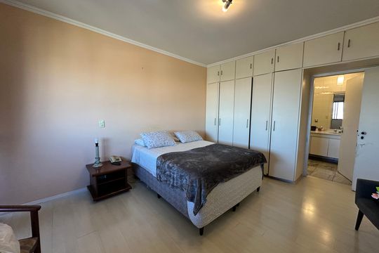 Suíte de apartamento para alugar com 2 quartos, 115m² em Alphaville Industrial, Barueri