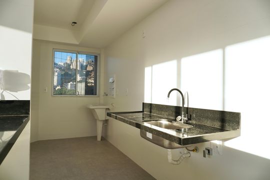 Cozinha e Área de Serviço de apartamento à venda com 2 quartos, 67m² em Santa Efigênia, Belo Horizonte