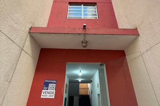 Placa  de apartamento à venda com 2 quartos, 77m² em Jardim Flor da Montanha, Guarulhos