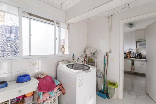 Área de Serviço de apartamento à venda com 3 quartos, 142m² em Moema, São Paulo