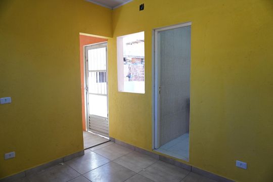 Quarto de casa para alugar com 1 quarto, 100m² em Vila Nova Curuca, São Paulo
