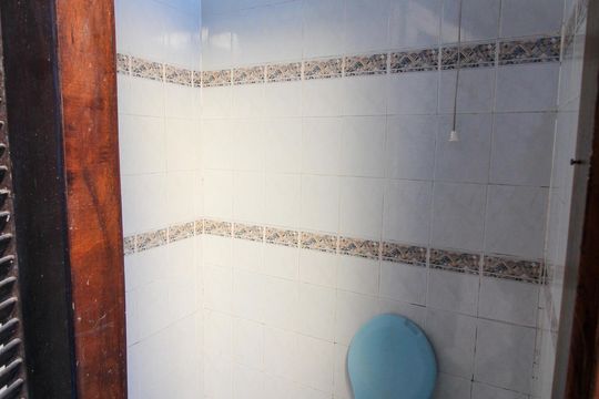 Lavabo de casa para alugar com 2 quartos, 124m² em Jardim Arpoador, São Paulo